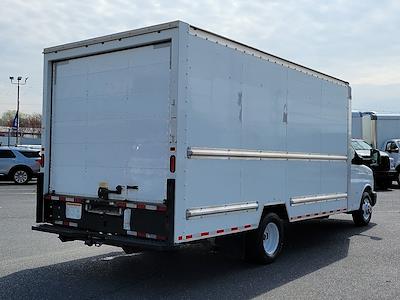 2018 GMC Savana 3500 DRW 4x2, Box Van for sale #316765 - photo 2