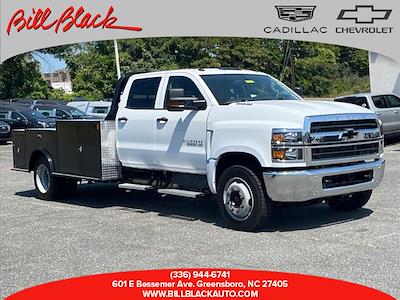 2024 Chevrolet Silverado 5500 Crew Cab DRW 4x2, CM Truck Beds TM Deluxe Flatbed Truck for sale #CM24139 - photo 1