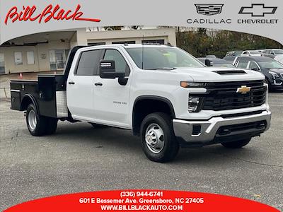 New 2024 Chevrolet Silverado 3500 Work Truck Crew Cab 4WD, 9' 4" Knapheide PGTD Gooseneck Flatbed Truck for sale #CM24186 - photo 1