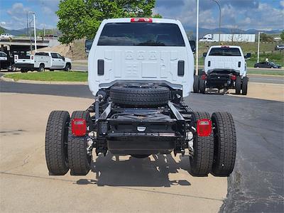 2024 Chevrolet Silverado 5500 Crew Cab DRW 4WD, Cab Chassis for sale #SCL240510 - photo 2