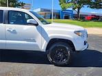 Used 2022 Toyota Tacoma SR5 Double Cab 4WD, Pickup for sale #SCL240643A - photo 8