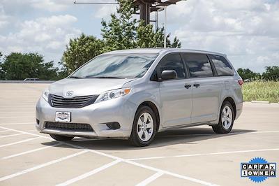 Used 2017 Toyota Sienna 4x2, Minivan for sale #T2-441A - photo 1