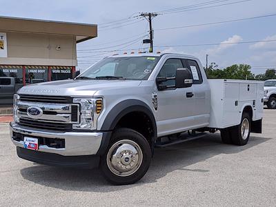 Used 2019 Ford F-550 XLT Super Cab 4x4, Service Truck for sale #PEC00027 - photo 1