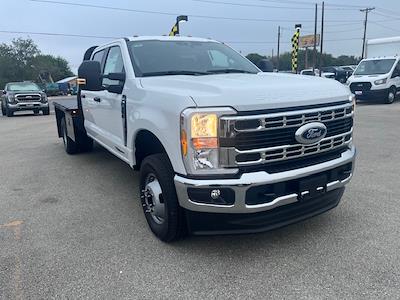 New 2024 Ford F-350 XL Crew Cab 4WD, 9' 6" Knapheide PGTB Utility Gooseneck Flatbed Truck for sale #TEE53183 - photo 1