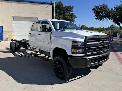 2024 Chevrolet Silverado 5500 Crew Cab DRW 4WD, Cab Chassis for sale #242118 - photo 1