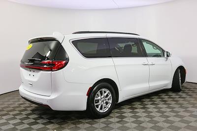 Used 2022 Chrysler Pacifica Touring L FWD, Minivan for sale #R8793 - photo 2