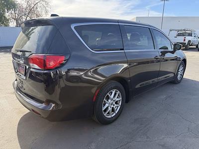 Used 2017 Chrysler Pacifica LX FWD, Minivan for sale #251015A - photo 2