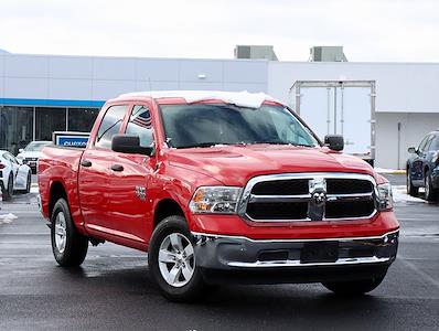 Used 2022 Ram 1500 Classic SLT Crew Cab 4x4, Pickup for sale #WU212534 - photo 1