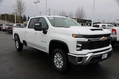 New 2025 Chevrolet Silverado 3500 LT Crew Cab 4WD, Pickup for sale #250136 - photo 1