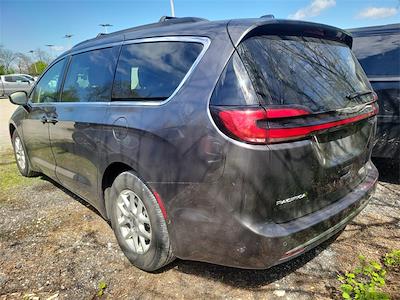 Used 2022 Chrysler Pacifica Touring L FWD, Minivan for sale #P2660 - photo 2