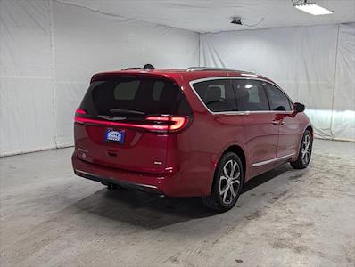 2024 Chrysler Pacifica AWD, Minivan for sale #CR129A - photo 2