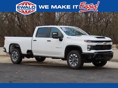 New 2025 Chevrolet Silverado 2500 Custom Crew Cab 4WD, Pickup for sale #25C128 - photo 1