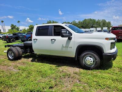 New 2024 Chevrolet Silverado 3500 Work Truck Crew Cab 4x4, Cab Chassis for sale #C242756F - photo 1