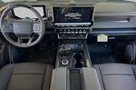 2024 GMC Hummer EV Pickup Crew Cab AWD, Pickup for sale #240237 - photo 13