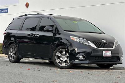 Used 2016 Toyota Sienna L 4x2, Minivan for sale #240391A - photo 1