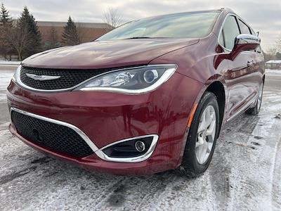 Used 2020 Chrysler Pacifica Limited FWD, Minivan for sale #24C2322A - photo 1