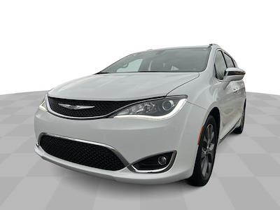 2019 Chrysler Pacifica FWD, Minivan for sale #4C416A - photo 1