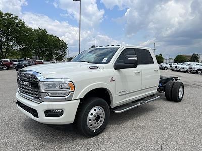 2023 Ram 3500 Crew Cab DRW 4x4, Cab Chassis for sale #23LC0255 - photo 1