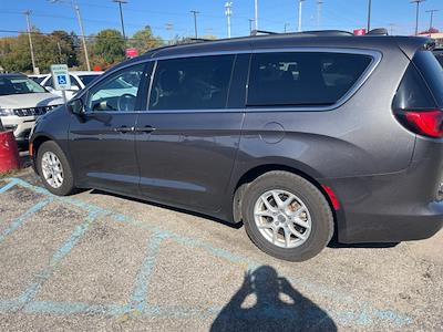 Used 2021 Chrysler Voyager LXI FWD, Minivan for sale #24L0784A - photo 2