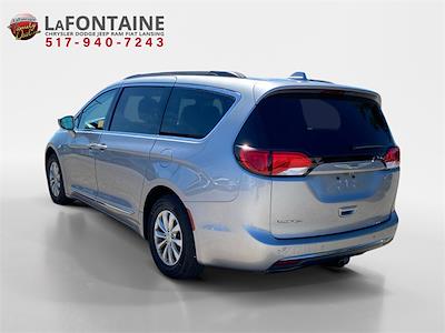 Used 2017 Chrysler Pacifica Touring L FWD, Minivan for sale #24L0874A - photo 2