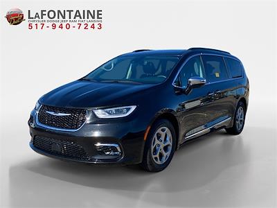 Used 2023 Chrysler Pacifica Limited FWD, Minivan for sale #4L682P - photo 1