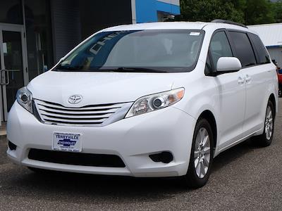 Used 2015 Toyota Sienna LE 4x4, Minivan for sale #8512A - photo 1