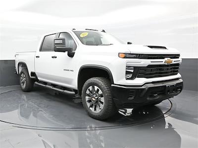 New 2025 Chevrolet Silverado 2500 Custom Crew Cab 4x4, Pickup for sale #C22091 - photo 1