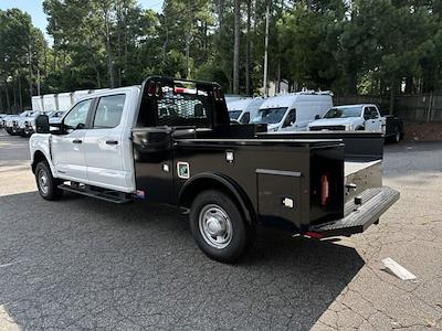 New 2024 Ford F-250 Crew Cab 4WD, Knapheide PGTD Gooseneck Flatbed Truck for sale #CT99973 - photo 2