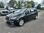 Used 2023 Chrysler Pacifica Touring L FWD, Minivan for sale #PB59909 - photo 4