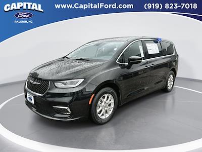 Used 2023 Chrysler Pacifica Touring L FWD, Minivan for sale #PB59991 - photo 1