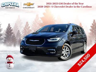 Used 2022 Chrysler Pacifica Touring L FWD, Minivan for sale #9AT8456 - photo 1