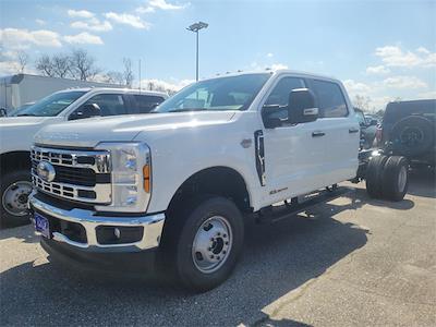 2024 Ford F-350 Crew Cab DRW 4x4, Cab Chassis for sale #245437 - photo 1