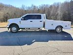 Used 2017 Ford F-350 XL Crew Cab 4x4, Flatbed Truck for sale #53130A - photo 7