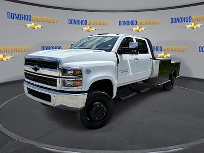 New 2024 Chevrolet Silverado 5500 Work Truck Crew Cab 4WD, CM Truck Beds TM Deluxe Flatbed Truck for sale #75952 - photo 1