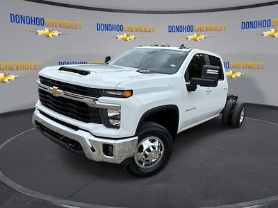 2025 Chevrolet Silverado 3500 Crew Cab 4WD, Cab Chassis for sale #77009 - photo 1