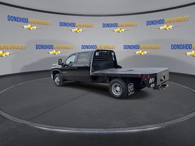 New 2025 Chevrolet Silverado 3500 LT Crew Cab 4WD, Flatbed Truck for sale #77018 - photo 2