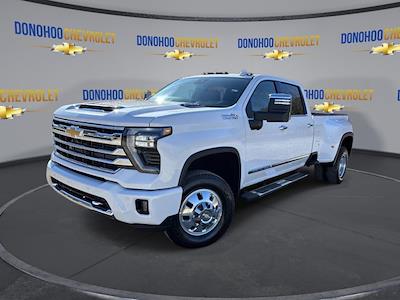 New 2025 Chevrolet Silverado 3500 High Country Crew Cab 4WD, Pickup for sale #77945 - photo 1