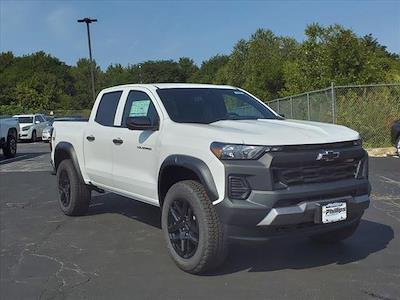 New 2024 Chevrolet Colorado Trail Boss Crew Cab 4WD, Pickup for sale #42582 - photo 1