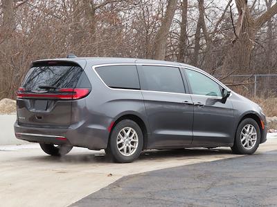 Used 2023 Chrysler Pacifica Touring L FWD, Minivan for sale #CN3047 - photo 2