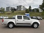 Used 2014 Nissan Frontier SV Crew Cab 4WD, Pickup for sale #624099A - photo 2