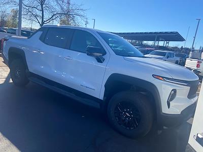 2024 Chevrolet Silverado EV Crew Cab 4WD, Pickup for sale #RU203401 - photo 1