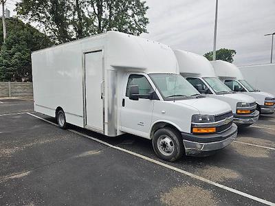 2022 Chevrolet Express 4500 DRW RWD, Utilimaster Utilivan Box Van for sale #523067 - photo 1