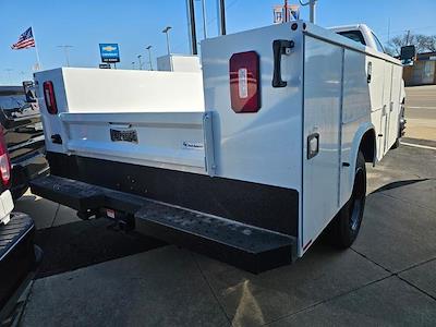 2023 Chevrolet Silverado 5500 Regular Cab DRW RWD, Service Truck for sale #533717 - photo 2