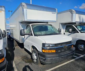 New 2024 Chevrolet Express 4500 RWD, Box Van for sale #544357 - photo 2