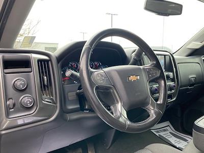 2018 Chevrolet Silverado 1500 Crew Cab SRW 4x4, Pickup #SA22672B - photo 2