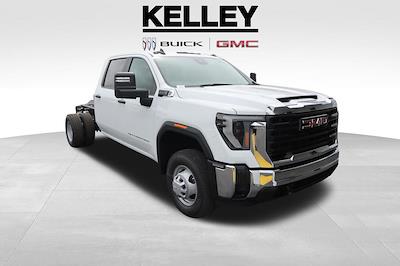 New 2024 GMC Sierra 3500 Pro Crew Cab 4x4, Cab Chassis for sale #F24658 - photo 1