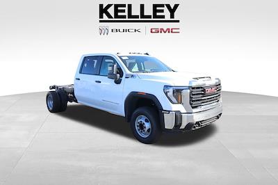 2025 GMC Sierra 3500 Crew Cab RWD, Cab Chassis for sale #F25146 - photo 1