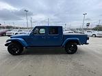 Used 2022 Jeep Gladiator Overland Crew Cab 4WD, Pickup for sale #C240221M - photo 5