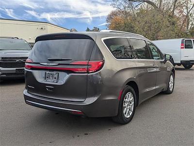 Used 2021 Chrysler Pacifica Touring L FWD, Minivan for sale #U7014 - photo 2