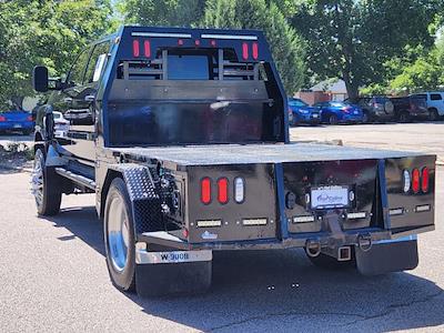 Used 2020 Chevrolet Silverado 5500 Work Truck Crew Cab 4WD, Flatbed Truck for sale #6745AT-1 - photo 2